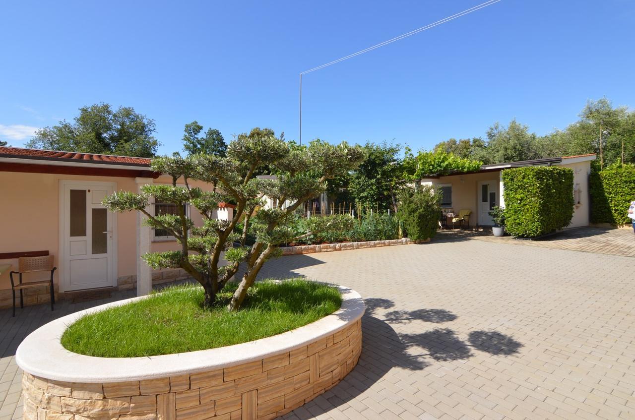 Apartmani Dekovic Materada Poreč Extérieur photo
